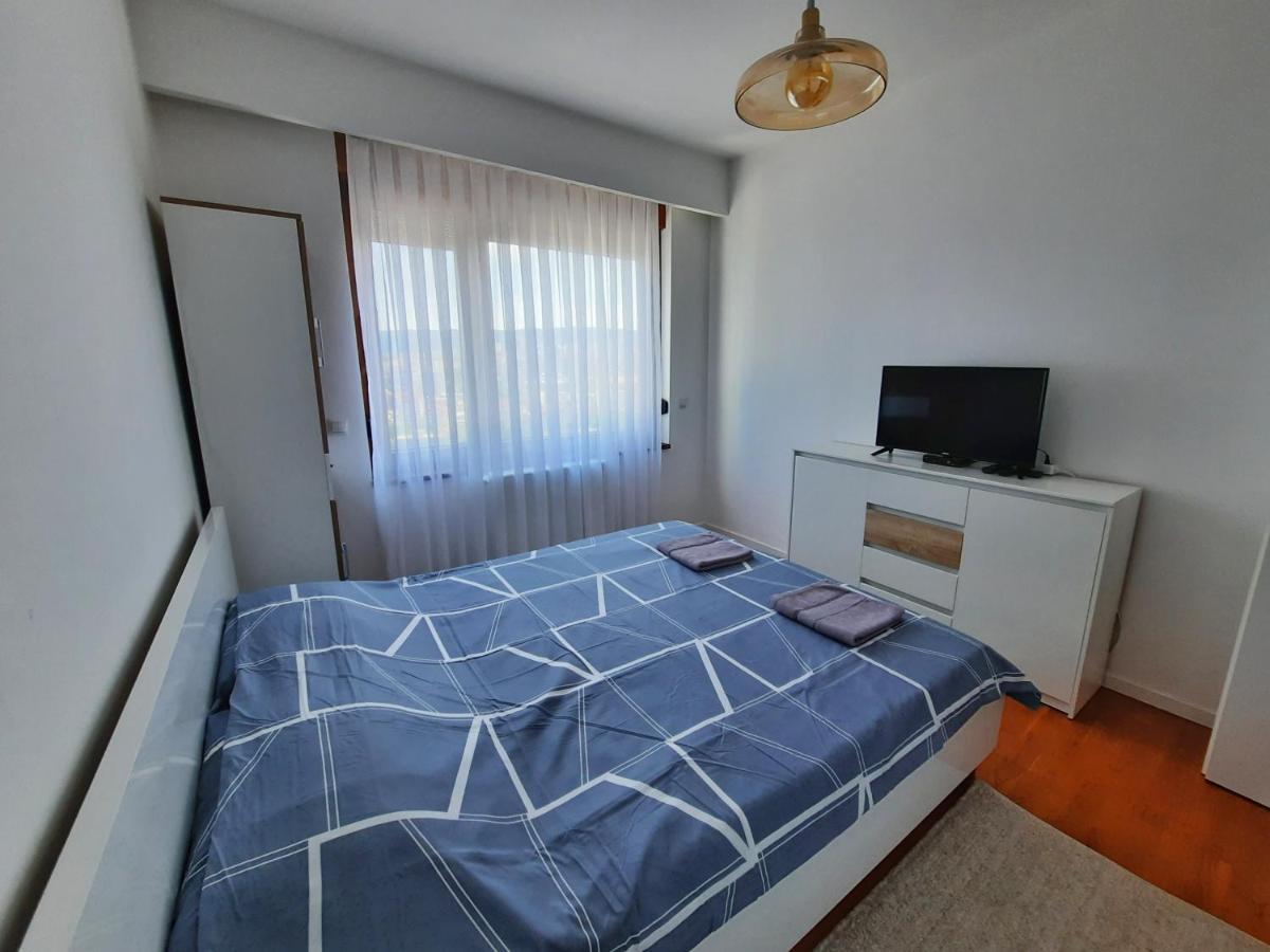 Luxury Sky View Apartment Пристина Екстериор снимка