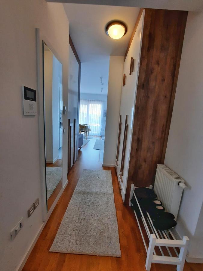 Luxury Sky View Apartment Пристина Екстериор снимка